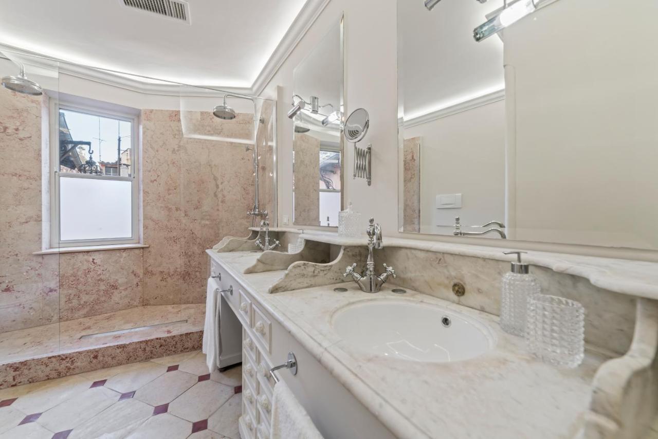 Bmga L Viapaola43 Palace Luxury Penthouse 2Bdr Rome Exterior photo